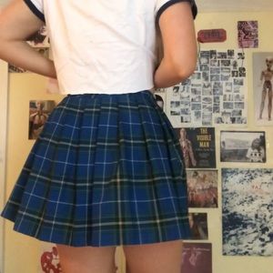 Y2K plaid schoolgirl miniskirt